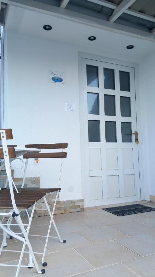 Family Apartments Svob With Pool Нови-Винодолски Экстерьер фото